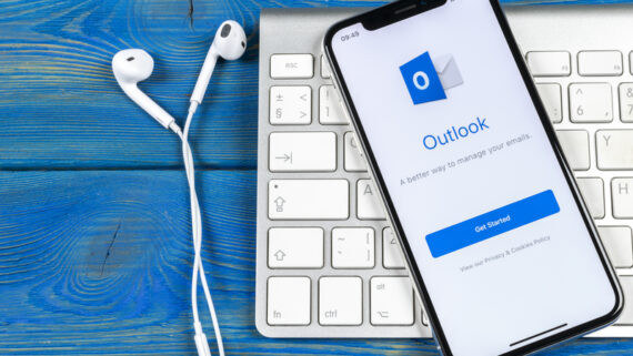 How to Export emails, contacts, and calendar items to Outlook using a .pst file